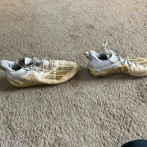 I just got done with my football season and i grow out of my cleats - Picture 2 of 4